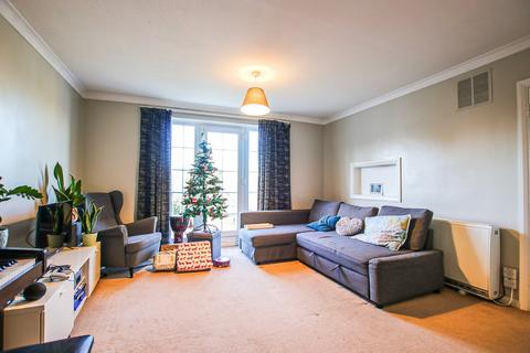 2 bedroom flat to rent, Freshwood Way, Wallington, SM6