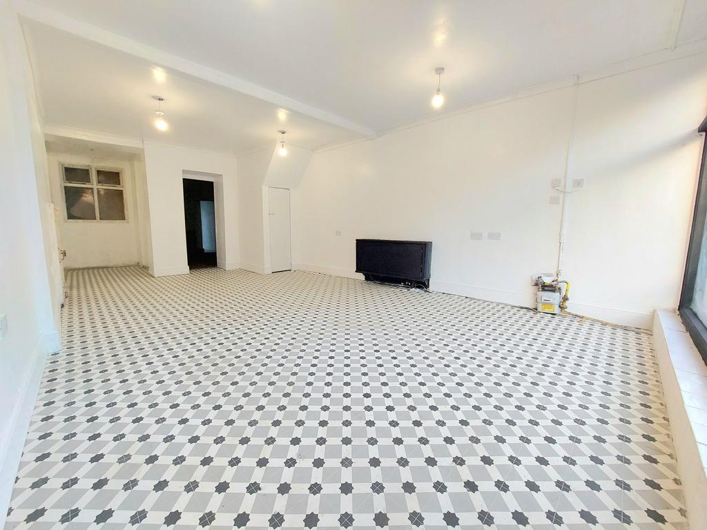 Commercial Unit