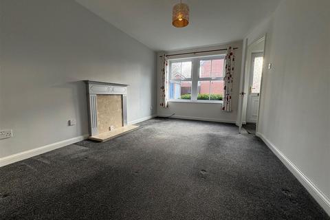 2 bedroom terraced house to rent, Hunters Row, York