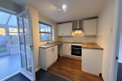 2 bedroom terraced house to rent, Hunters Row, York