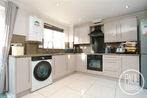4 bedroom terraced house for sale, Tubby Walk, Oulton, Suffolk