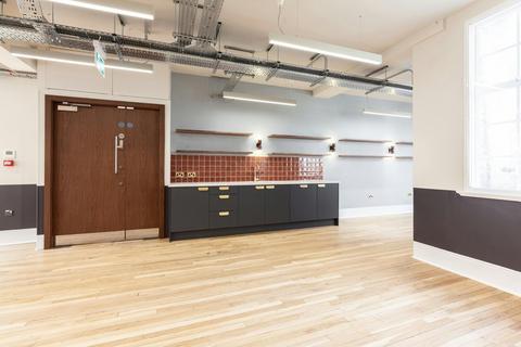 Office to rent, 15-16 Margaret St London W1W 8RW