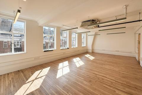 Office to rent, 15-16 Margaret St London W1W 8RW