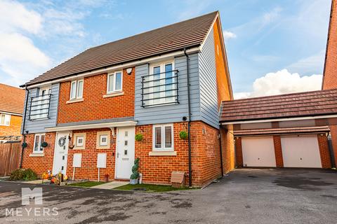 3 bedroom semi-detached house for sale, Poole BH17