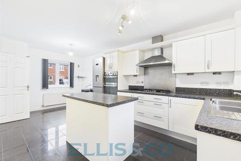 4 bedroom end of terrace house to rent, Silver Streak Way, Rochester, Kent, ME2