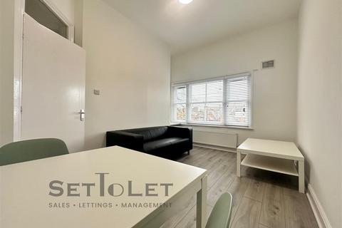 1 bedroom apartment to rent, Evington Road, Leicester