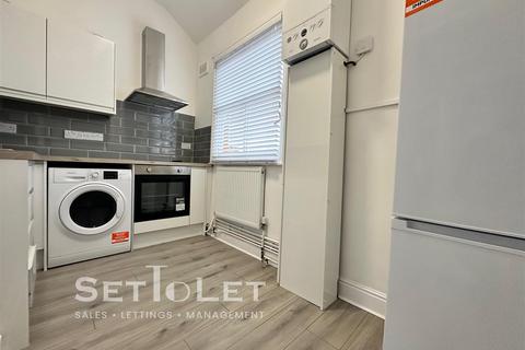 1 bedroom apartment to rent, Evington Road, Leicester