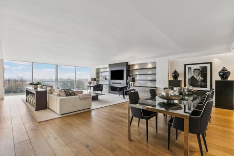 3 bedroom flat to rent, Riverside One, 22 Hester Road, London