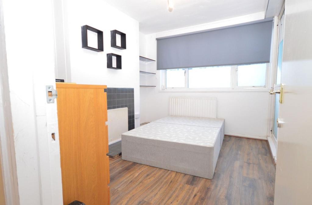 Double Room + Balcony to Rent in Shared Flat