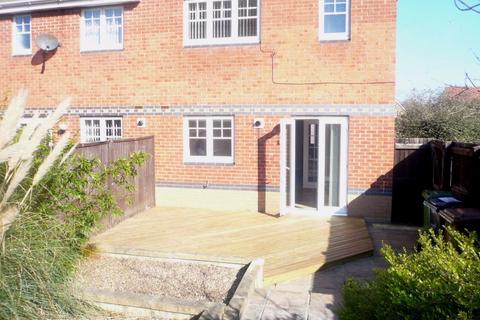 3 bedroom end of terrace house to rent, Wearhead Drive, Eden Vale, Sunderland, SR4