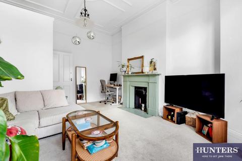 1 bedroom flat for sale, Plympton Road, Brondesbury Park, London, NW6