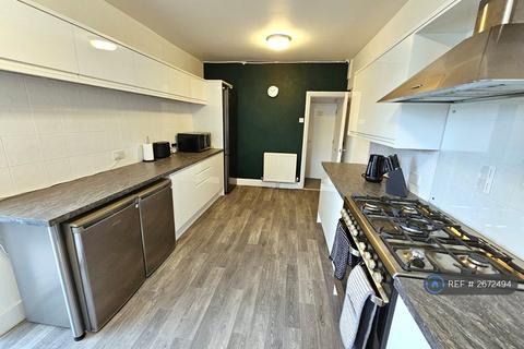 1 bedroom in a house share to rent, Victoria Road, Chatham, ME4