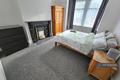 1 bedroom in a house share to rent, Victoria Road, Chatham, ME4