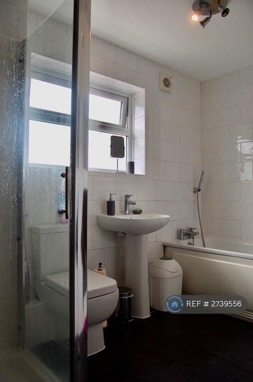 4 Piece Bathroom Suite.
