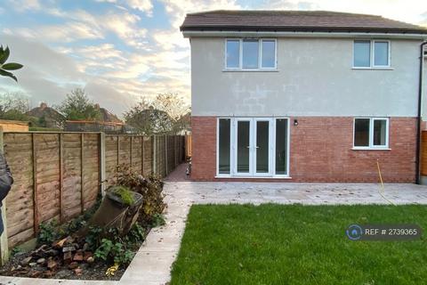3 bedroom detached house to rent, Sevens Grove, Burntwood, WS7