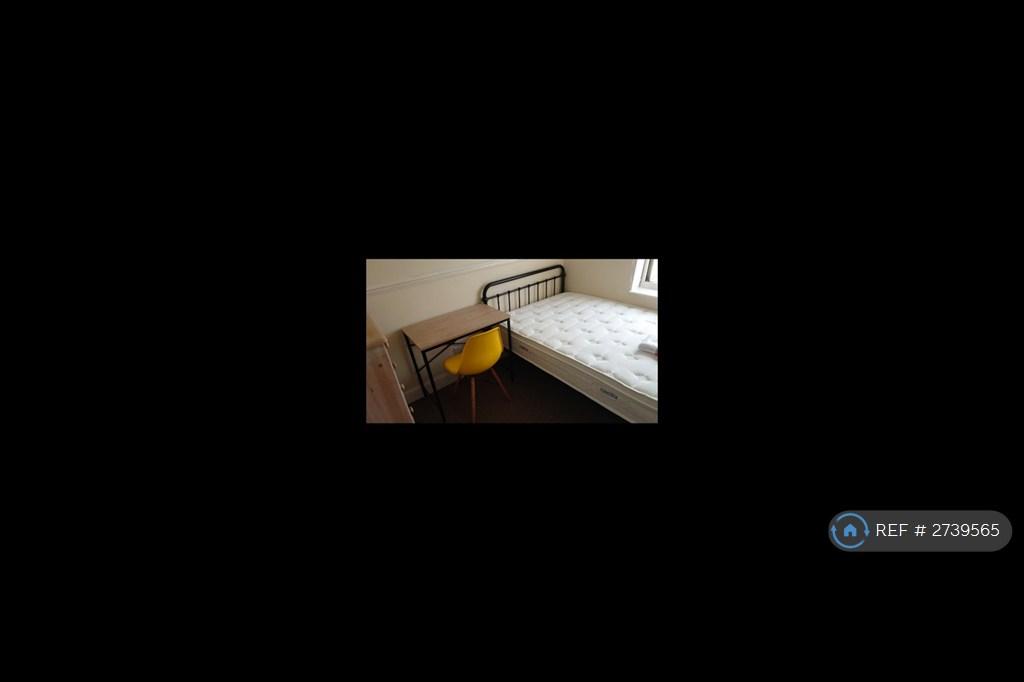 1st Floor Small Bedroom