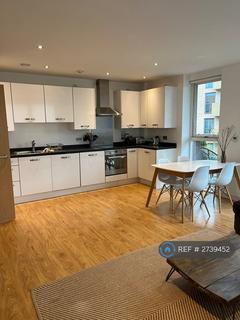 2 bedroom flat to rent - Hogan Court, London, SE5