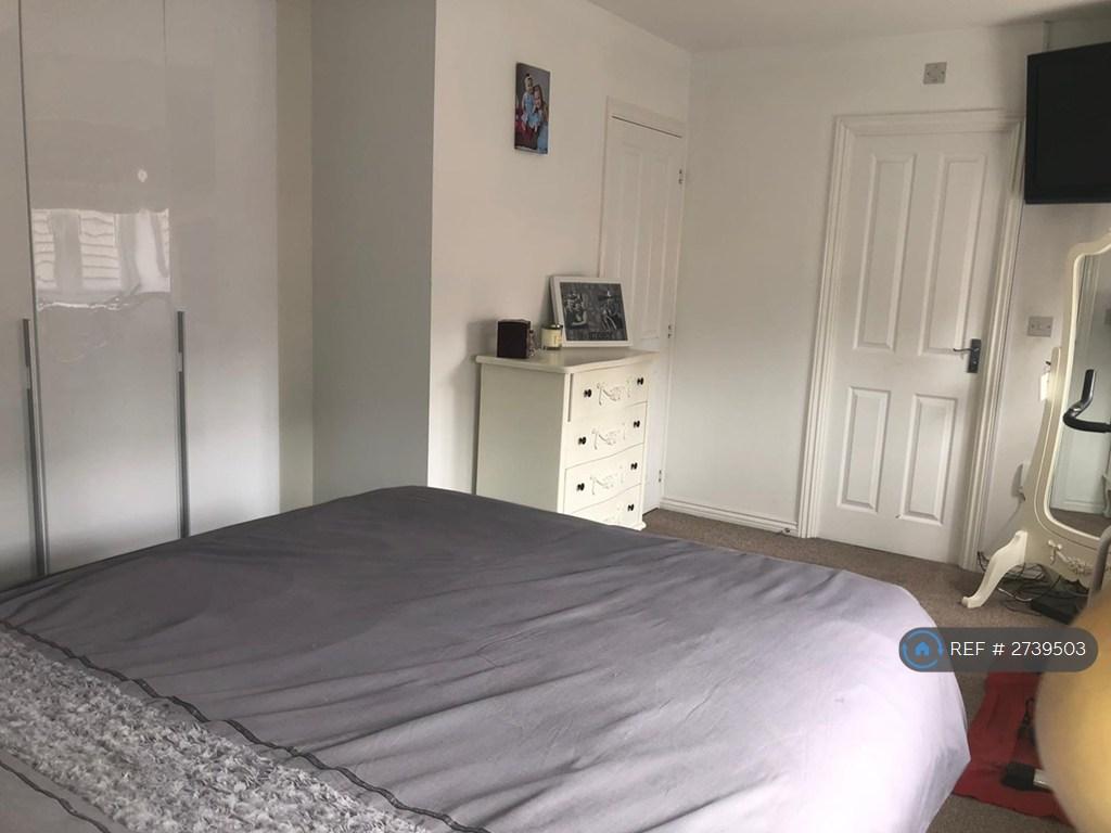 Master Bedroom 1