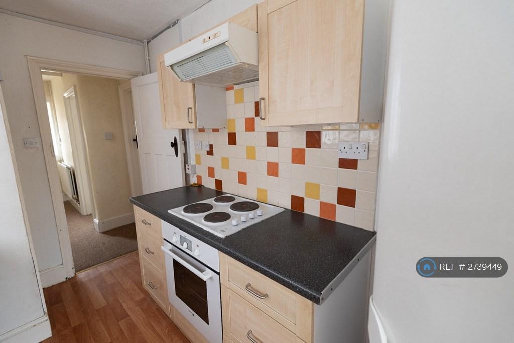 Kitchen Photo #3