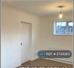Living Room Into Kitchen