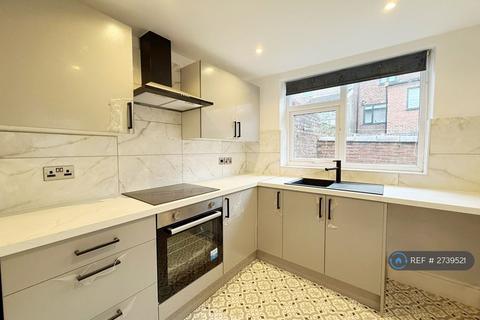 2 bedroom terraced house to rent, Park Street, Swinton, Manchester, M27