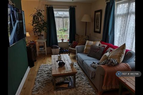 3 bedroom end of terrace house to rent, Truleigh Close, Brighton, BN2