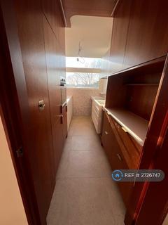 2 bedroom flat to rent, Southwood Lawn Road, London, N6