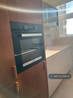 2 bedroom flat to rent, Southwood Lawn Road, London, N6