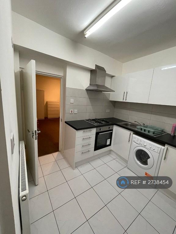 Kitchen n Dinning Pic3