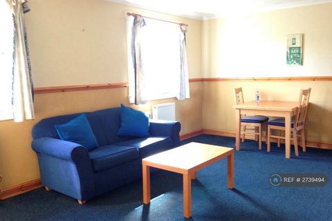 2 bedroom flat to rent, Claverhouse Drive, Edinburgh, EH16