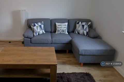 2 bedroom flat to rent, Church View, Swinton, Manchester, M27