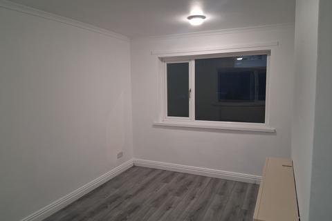 3 bedroom semi-detached house to rent, Peterlee SR8
