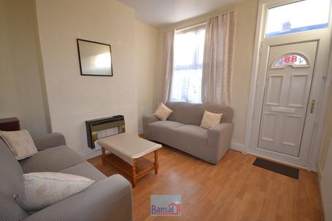 2 bedroom terraced house to rent, Queen Marys Road, CV6