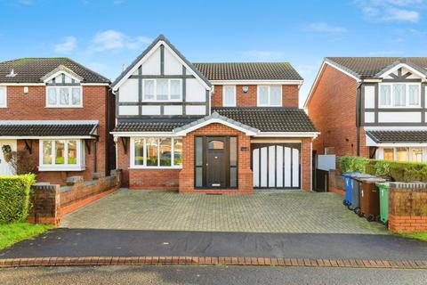 4 bedroom detached house for sale, Yewbarrow Close, Manchester M29