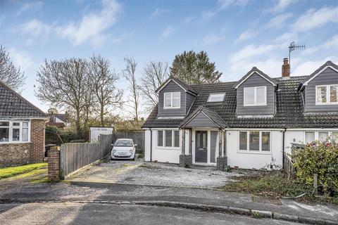 4 bedroom semi-detached house for sale, Dorrita Avenue, Waterlooville PO8