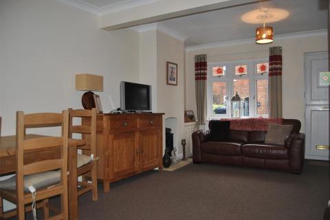 3 bedroom semi-detached house to rent, Jeynes Buildings TEWKESBURY, Gloucestershire GL20