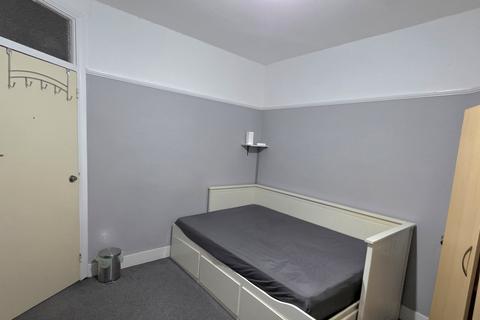 undefined, Waterloo Road, Ilford IG6