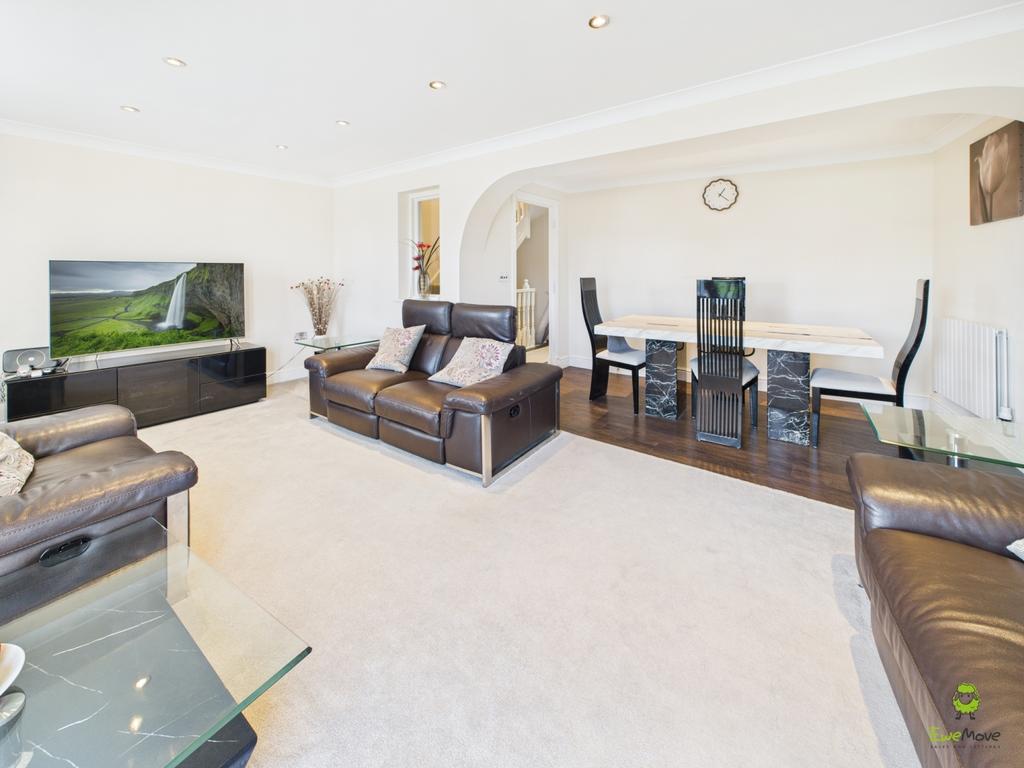 Presented by Clinton at Ewe Move Bexleyheath and Da