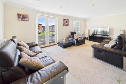 5 bedroom townhouse for sale, Pinewood Place, Dartford, Kent, DA2