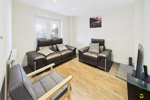 5 bedroom townhouse for sale, Pinewood Place, Dartford, Kent, DA2
