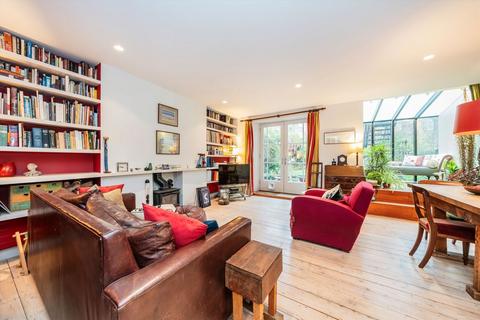 Elgin Crescent, London W11