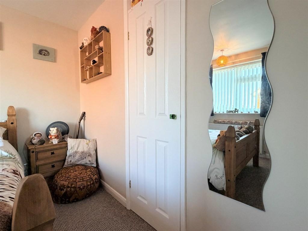 Bedroom2 2