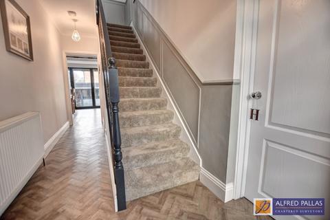 4 bedroom semi-detached house for sale, Ludlow Road, Tunstall