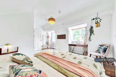 1 bedroom flat to rent, South Kensington, London, SW5