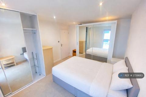 1 bedroom flat to rent, Westferry Road, London, E14