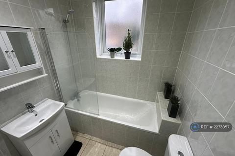 2 bedroom flat to rent, Highbury, London, N5