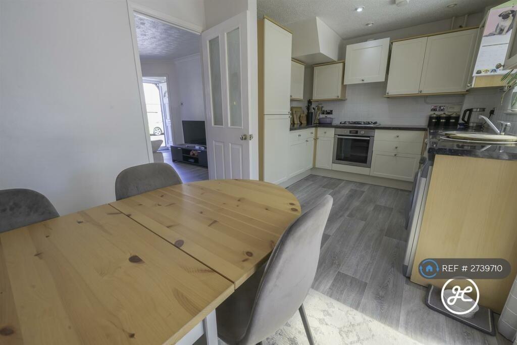 Kitchen - Dinning Area
