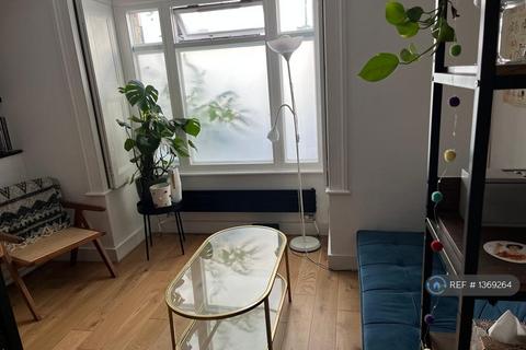 1 bedroom flat to rent, Gordon House Road, London, NW5