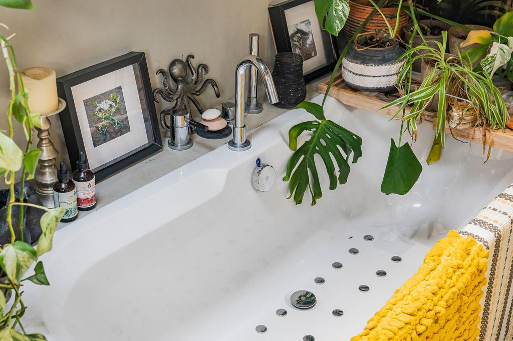 En-suite Bathroom