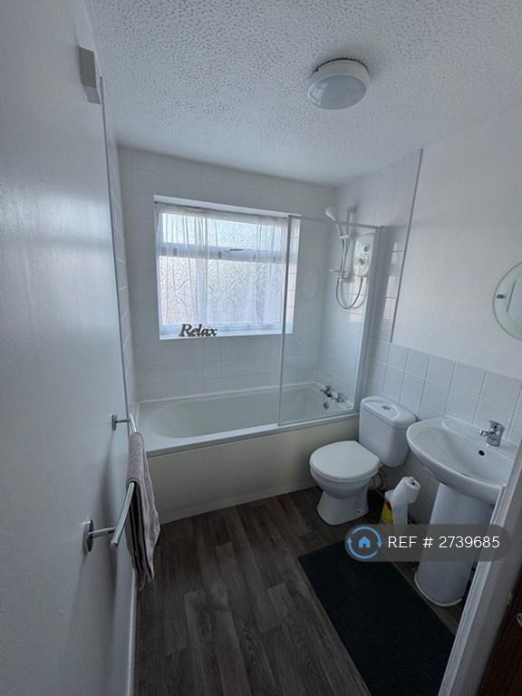 Bathroom 2